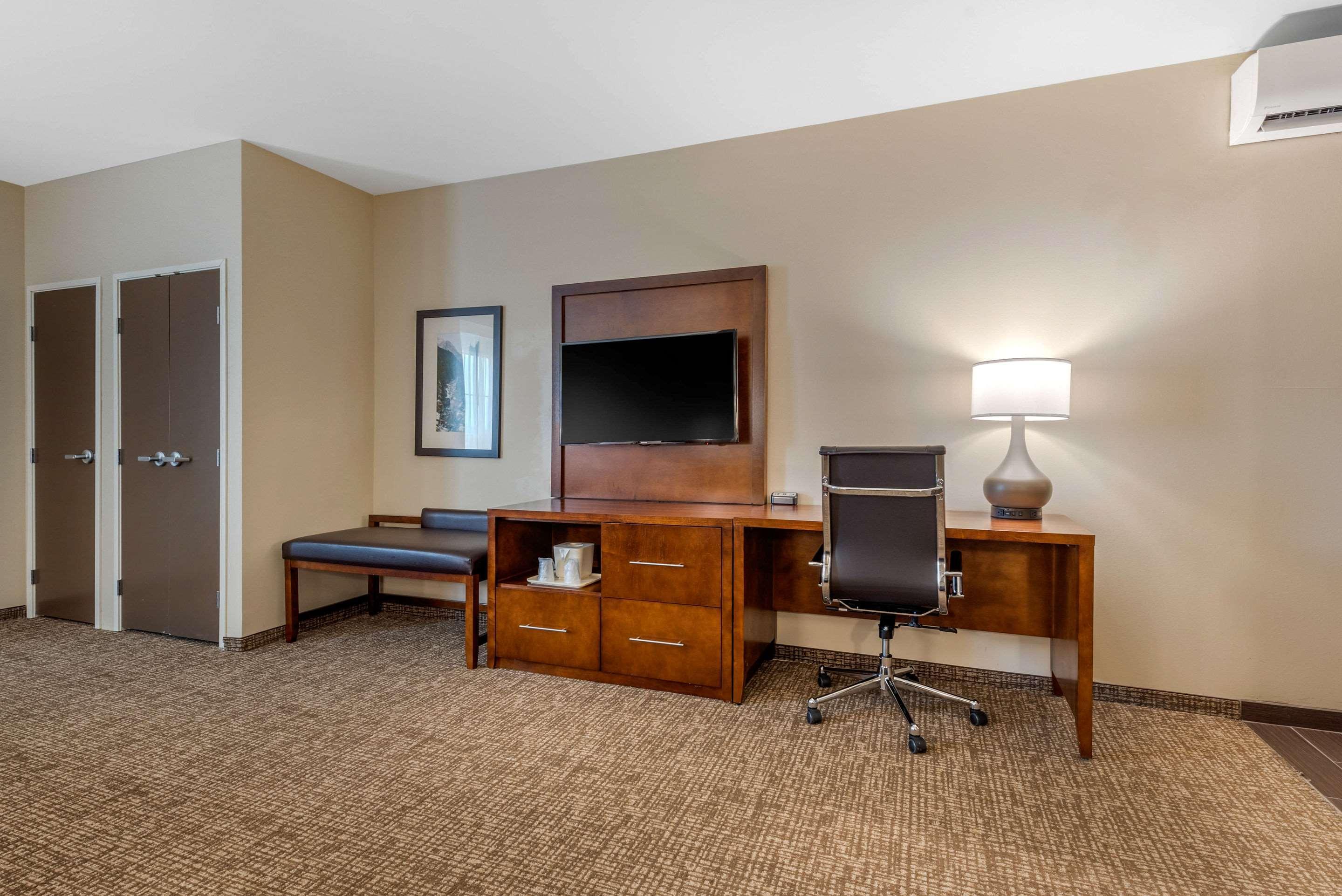 Comfort Suites Denver Near Anschutz Medical Campus Aurora Ngoại thất bức ảnh