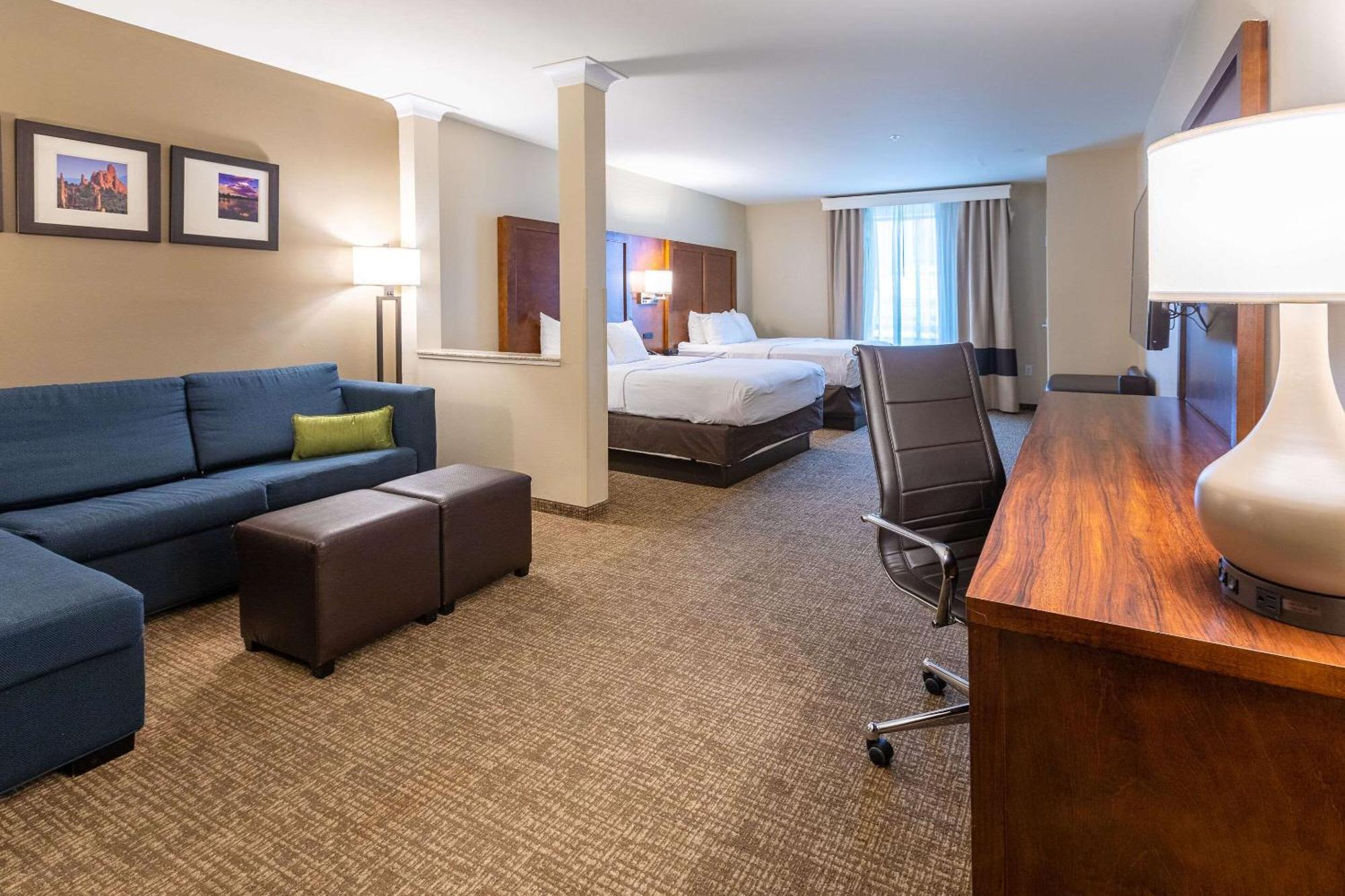 Comfort Suites Denver Near Anschutz Medical Campus Aurora Ngoại thất bức ảnh