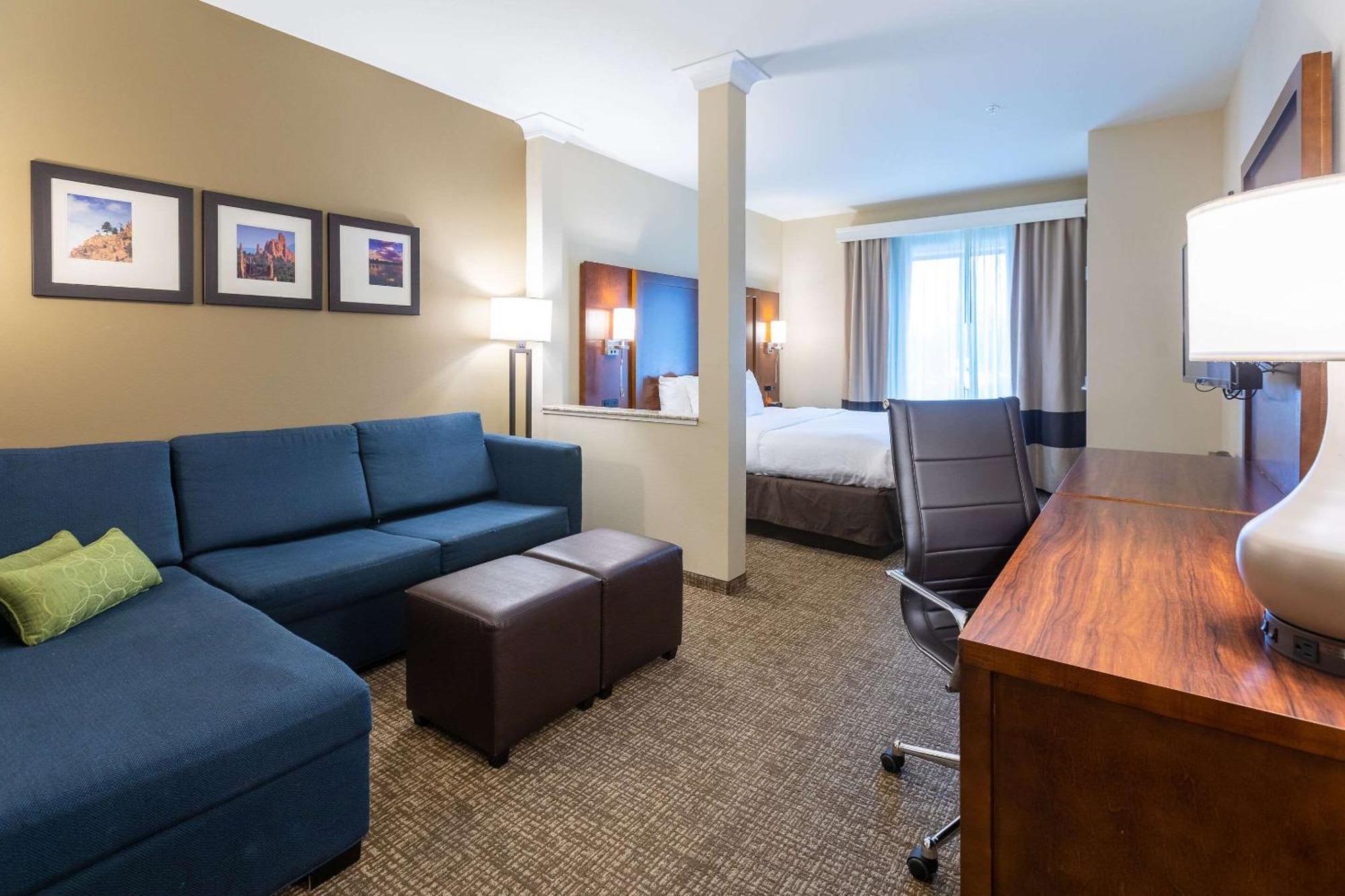 Comfort Suites Denver Near Anschutz Medical Campus Aurora Ngoại thất bức ảnh